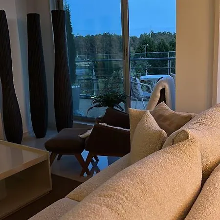 Quinta Da Barca Golf, River View Luxury T2 Apartment, Pool, Tennis, Wifi *