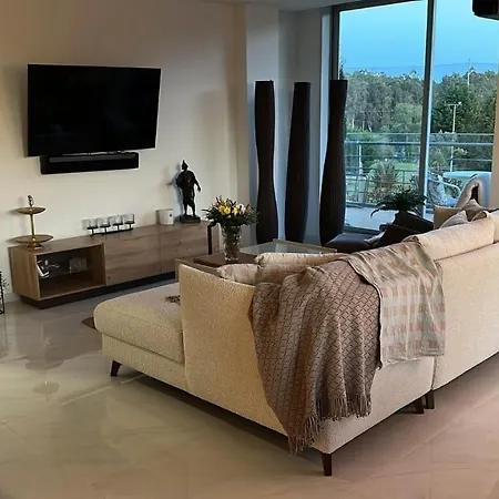 Quinta Da Barca Golf, River View Luxury T2 Apartment, Pool, Tennis, Wifi Esposende