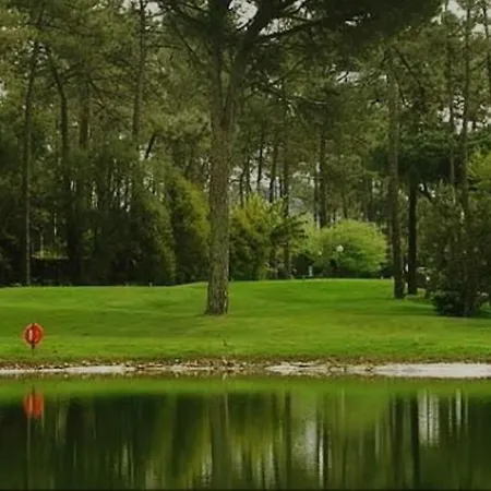 Quinta Da Barca Golf, River View Luxury T2 Apartment, Pool, Tennis, Wifi